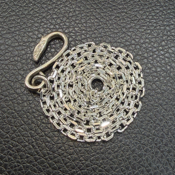 goro's | Small Cornered Chain with Eagle Hook