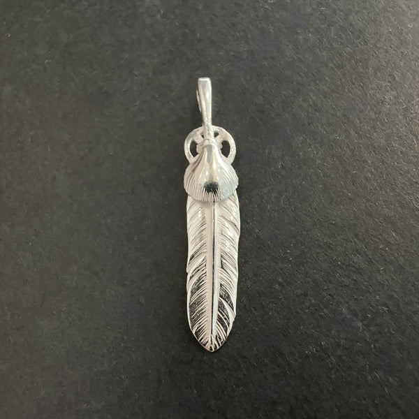 goro's | Silver Heart Wheel Feather (S) / Brand New