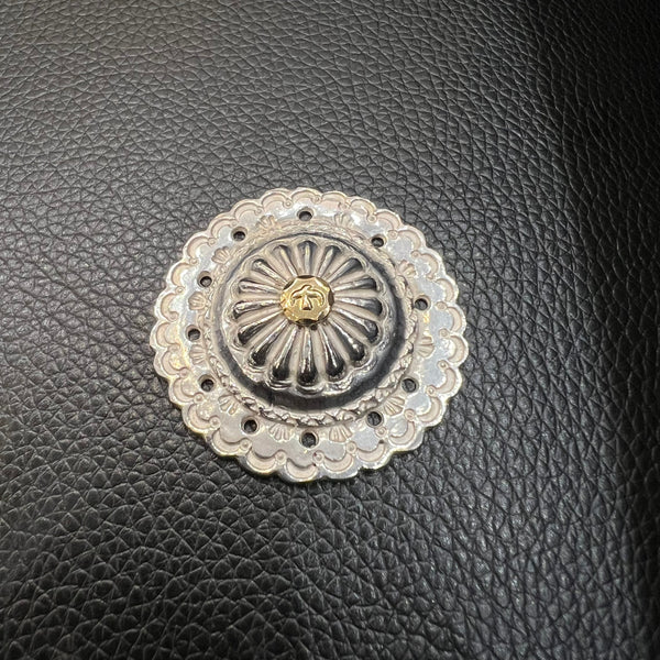 goro's | Flower Concho with K18 Gold (L) / New Design / Good Condition