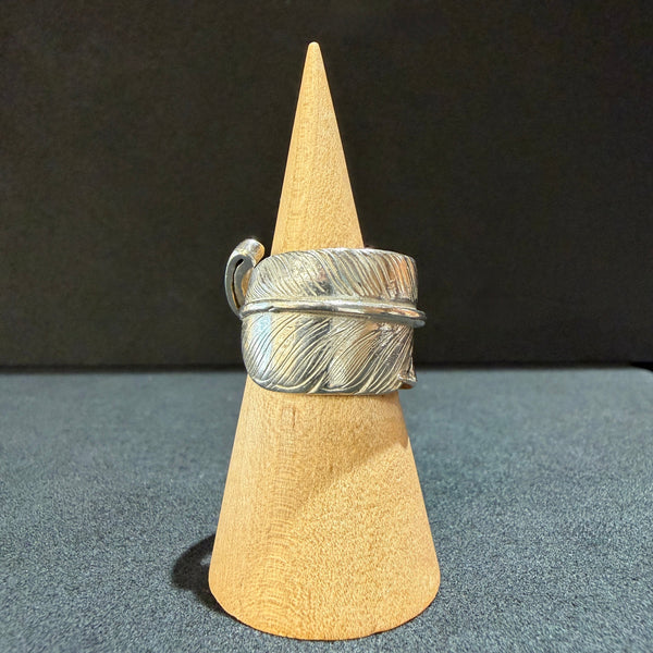 goro's | Silver Feather Ring (Size: 11) / Rare
