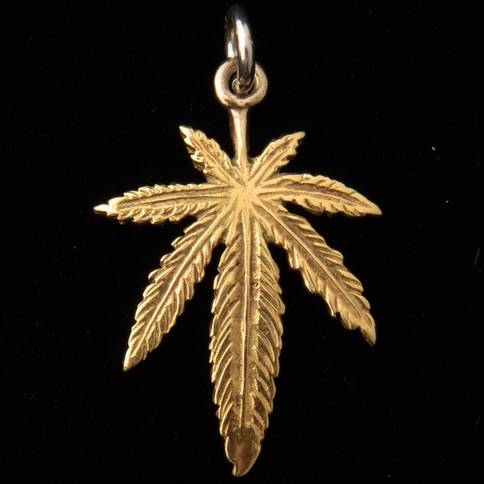 大麻葉