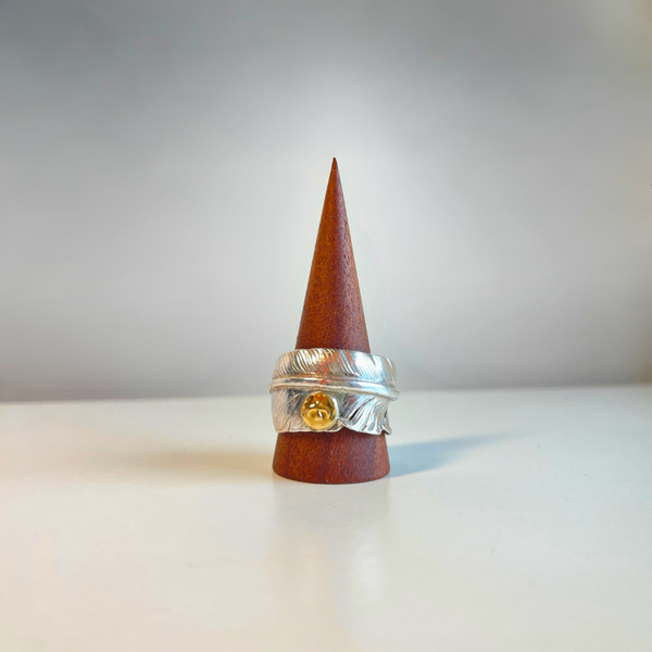 goro's | Feather Ring with Metal (Size: 21) / Very Good Condition