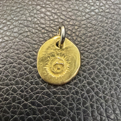goros DELTAone International K18 Gold in Sun Metal L Initial Model 70294a 1