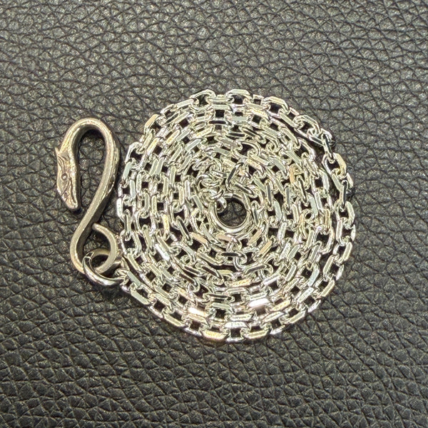 goro's | Small Cornered Chain with Eagle Hook
