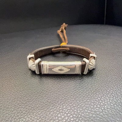 goros DELTAone International Leather Bracelet with Metal and Double Concho Dark Brown 70770a 1