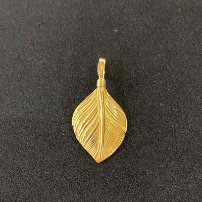 goros DELTAone International All Gold Heart Pendant Right 70826 1
