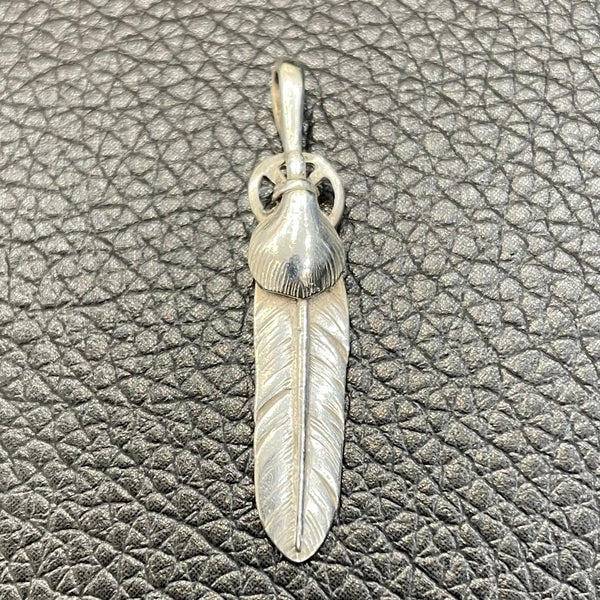 goro's | Silver Heart Wheel Feather (S)