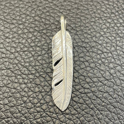 goros DELTAone International Silver Feather Right M 63586a 1
