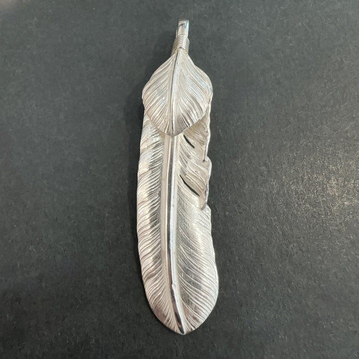 goro's | [SALE] Silver Top Feather (Left) (XL) / Brand New