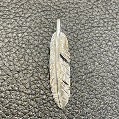 goros DELTAone International Silver Feather Right M 65270a 1