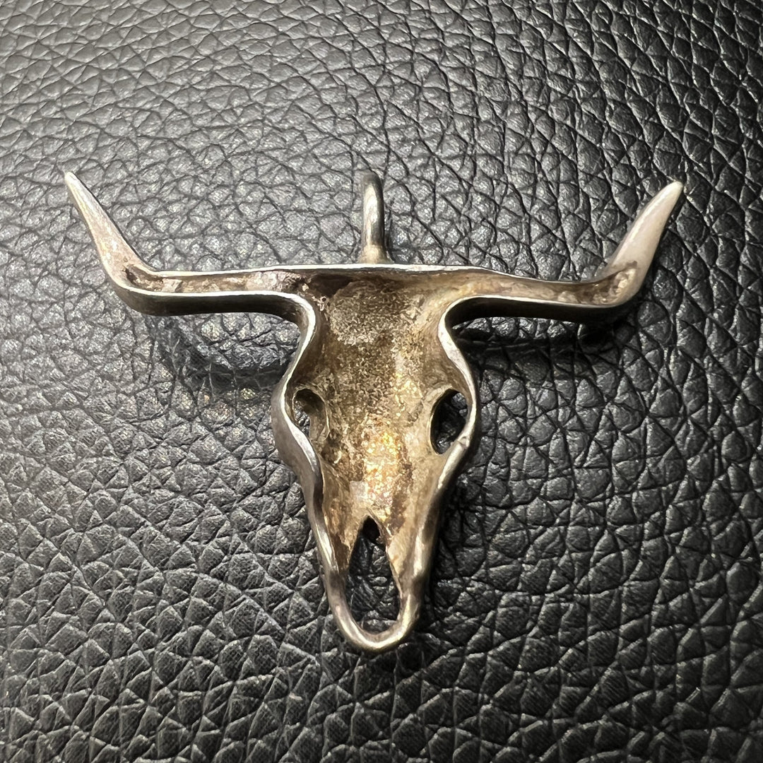 goro's Buffalo Pendant | Goros Pendant | DELTAone International