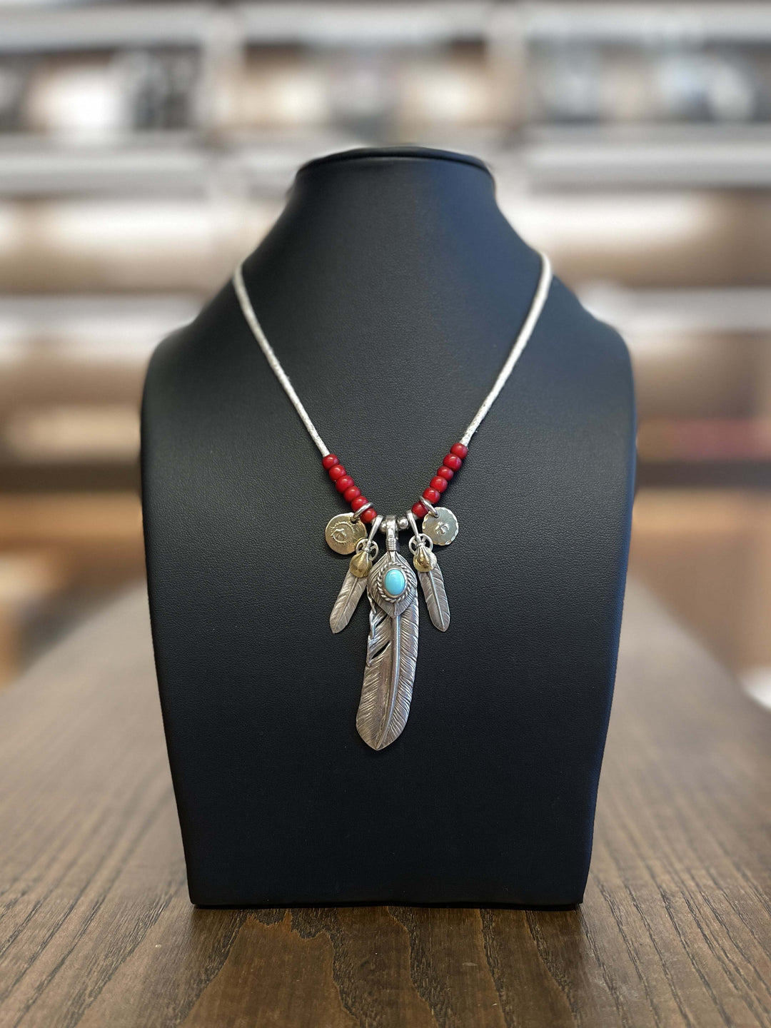 goro's Setup | Turquoise Feather with Red Beads Leather Cord Setup