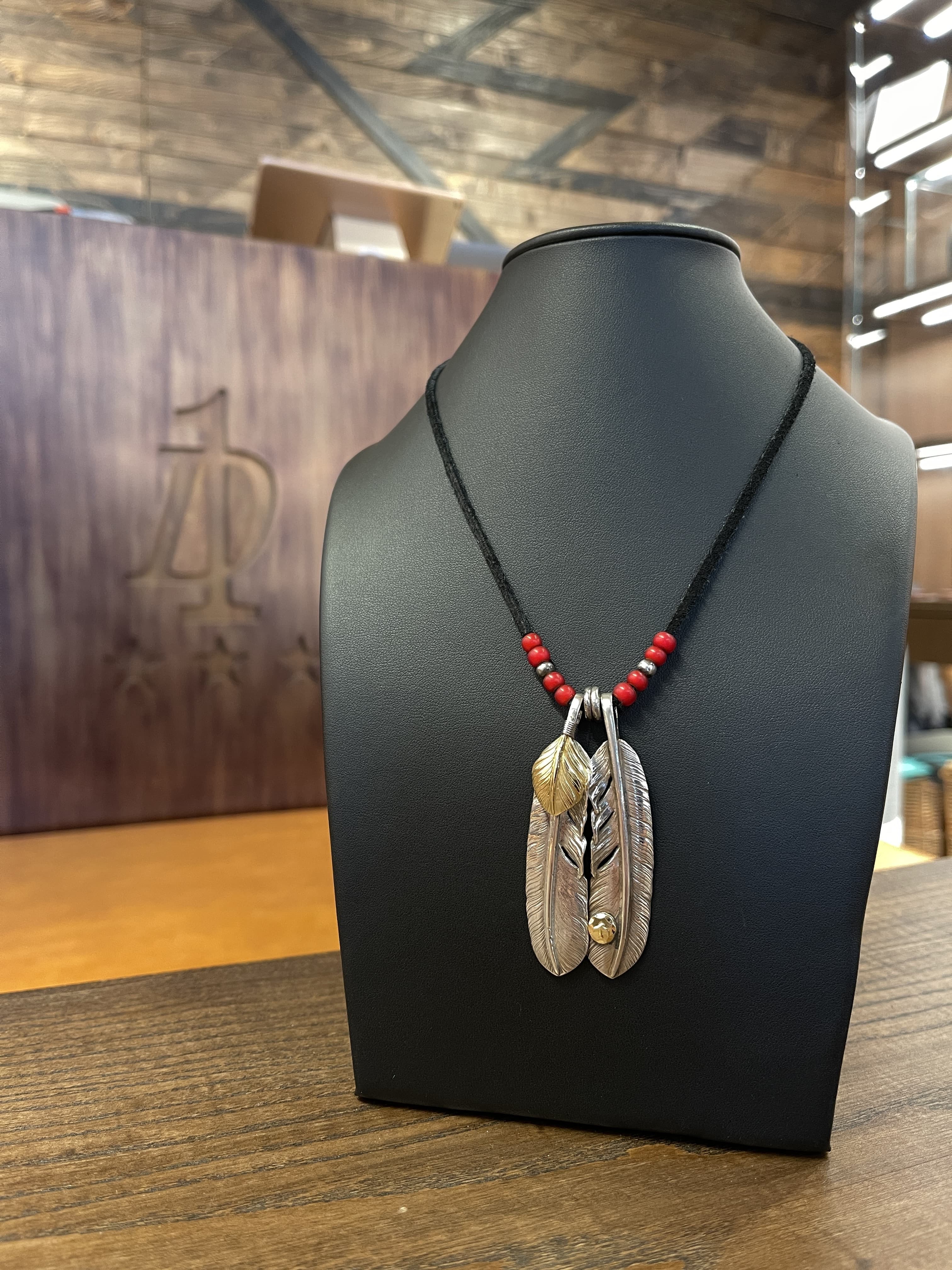goro's | Authentic Goros Feather & Necklace | DELTAone